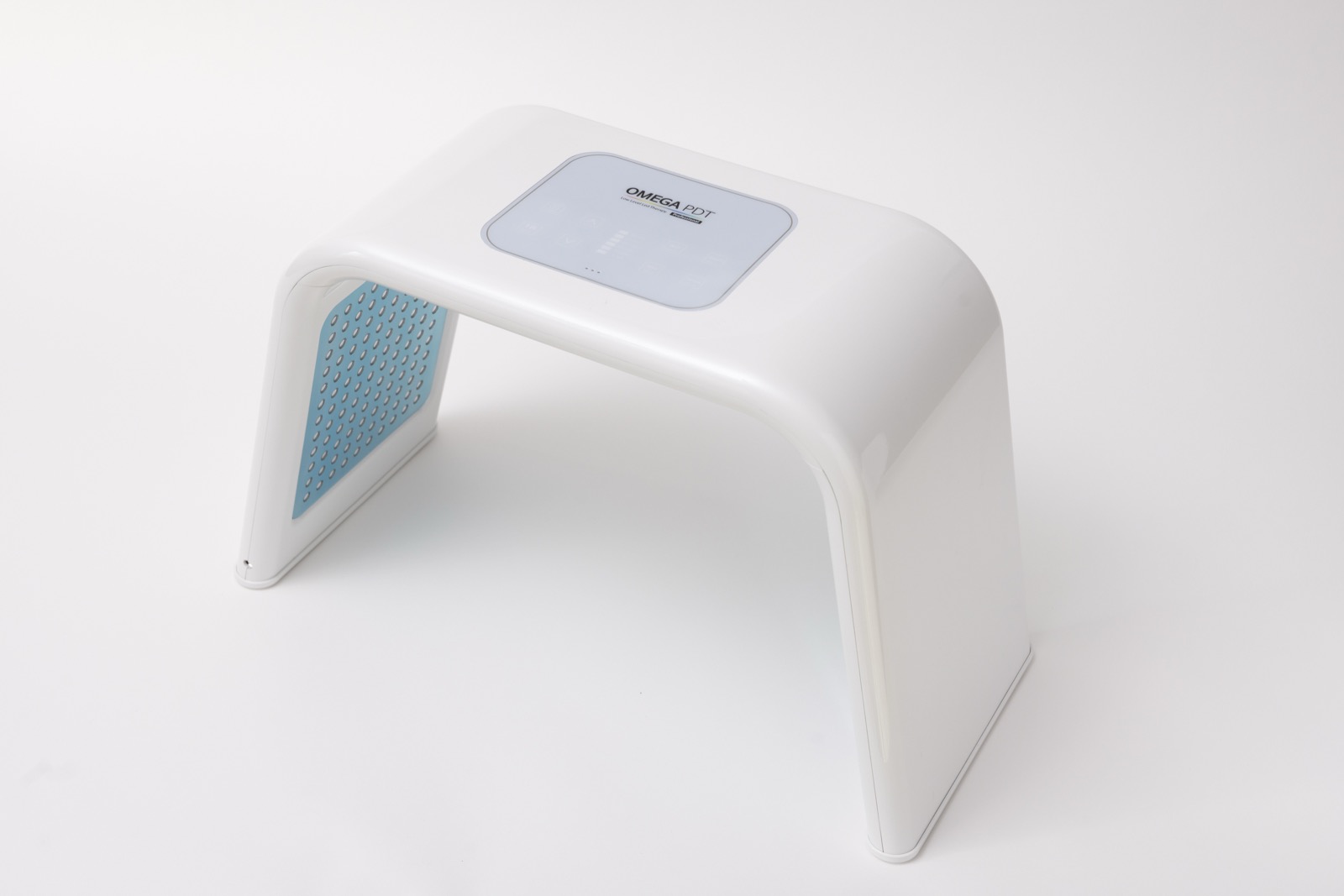 業務用LED美容機器 OMEGA PDT 本体